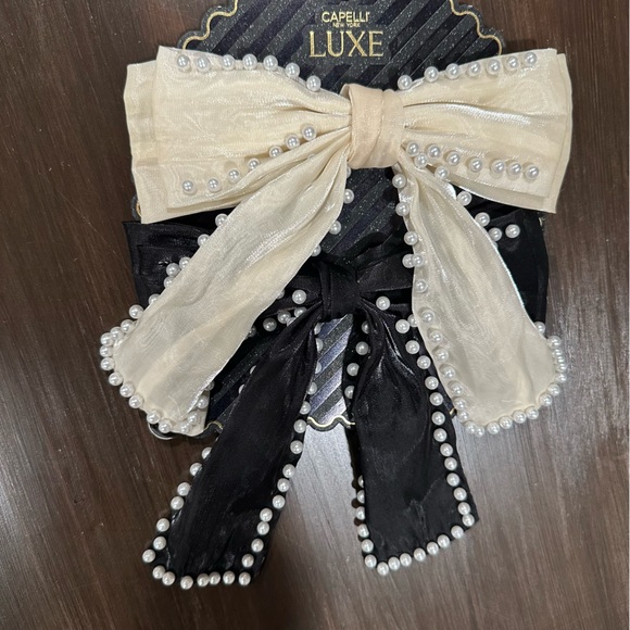 Capelli Luxe Pearl Embellished Hair Bows Set of 2 Black & Cream Hair Clip Bundle - Picture 2 of 7
